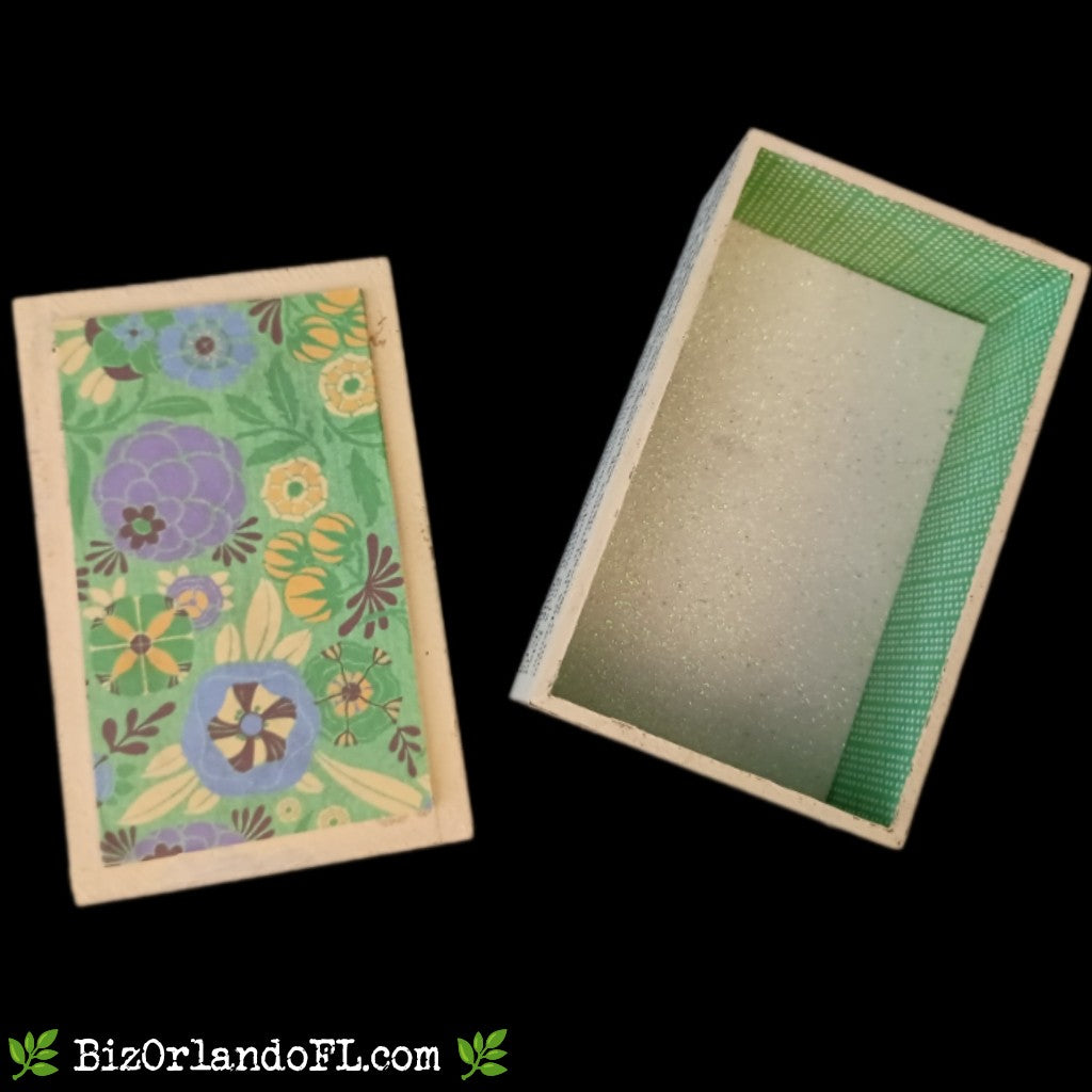 BOUTIQUE: Mona Lisa Style Handcrafted Lacquered Jewelry Box Small
