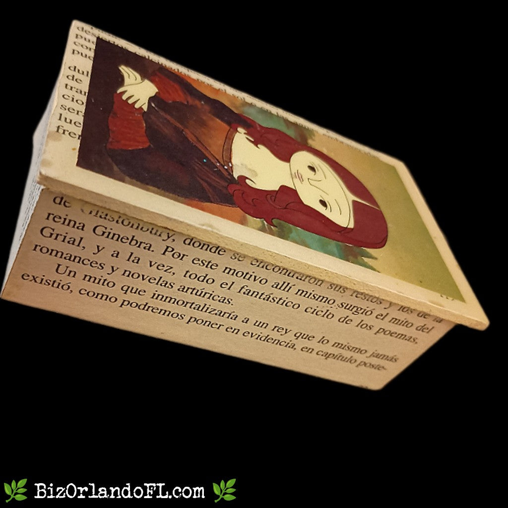 BOUTIQUE: Mona Lisa Style Handcrafted Lacquered Jewelry Box Small